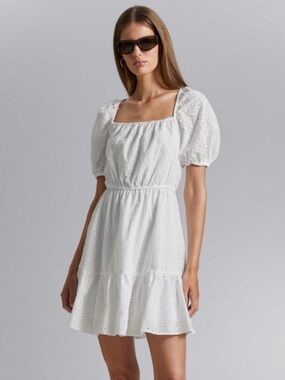 Elegant White Mini Dress